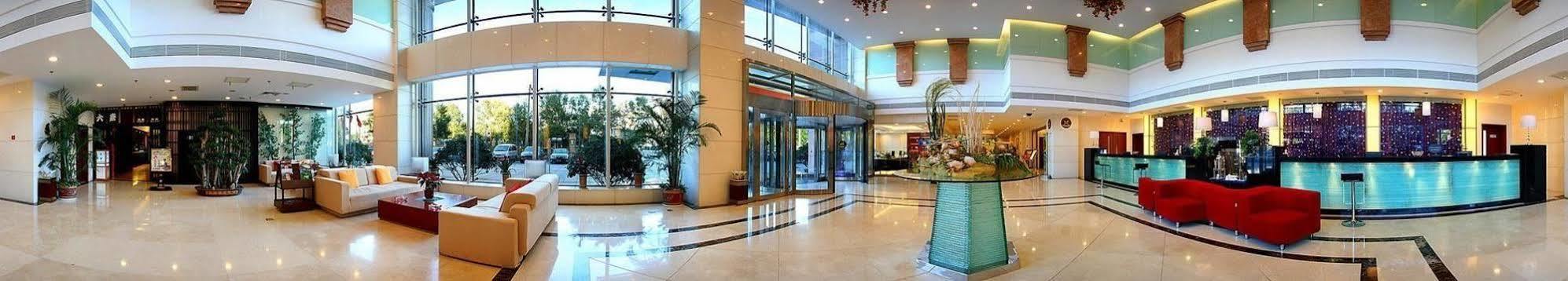 Qianjin Hotel - Changchun Bagian luar foto