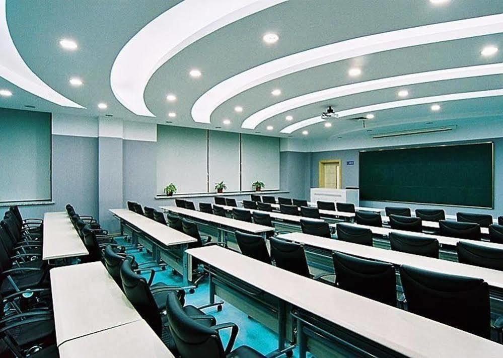 Qianjin Hotel - Changchun Bagian luar foto