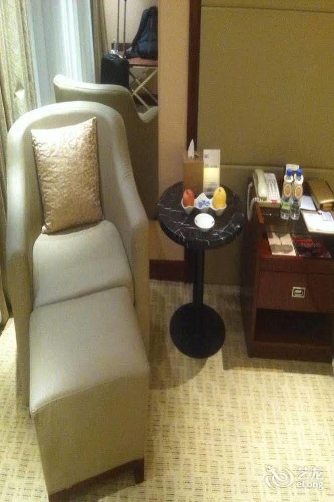 Qianjin Hotel - Changchun Bagian luar foto